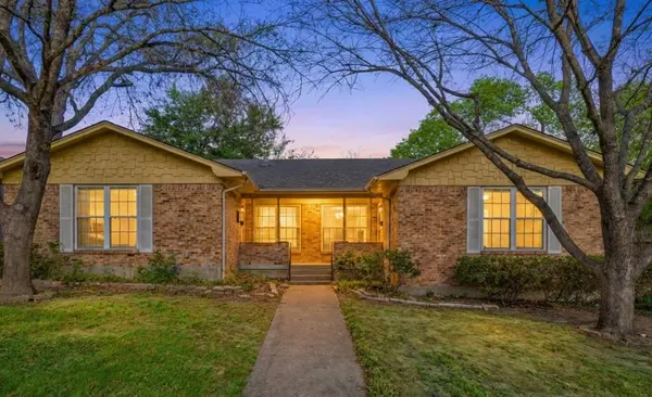 7021 Kingsbury Drive, Dallas, TX 75231