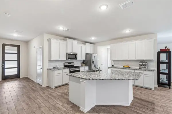 8133 Danny Scarth Lane, Fort Worth, TX 76120