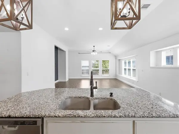 8113 Spitfire Trail, Aubrey, TX 76227