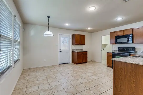 16333 Severn Lane, Fort Worth, TX 76247