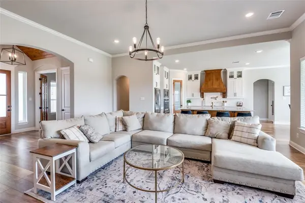 530 Evening Fire Drive, Waxahachie, TX 75167