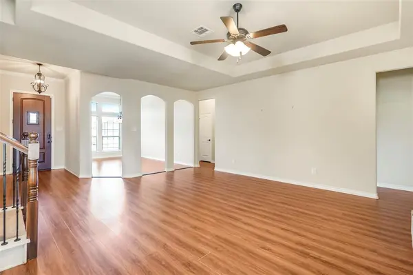 253 Cattlemans Trail, Saginaw, TX 76131