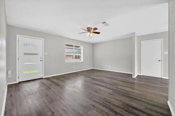 205 Wayne Drive, Sanger, TX 76266