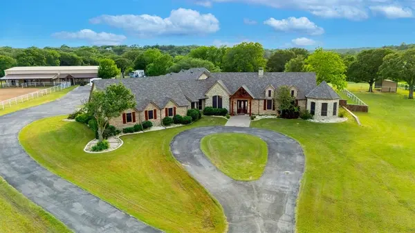 7583 Mountain View Road, Aubrey, TX 76227