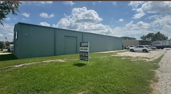 121 W 6th Street, Justin, TX 76247