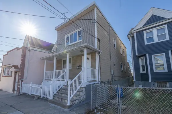 450 3RD AVE, Elizabeth City, NJ 07206