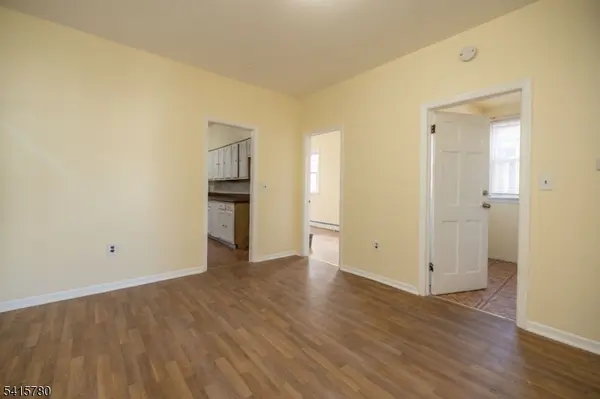 450 3Rd Ave, Elizabeth City, NJ 07206