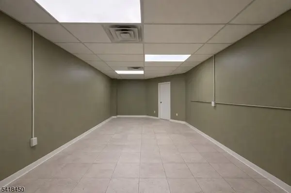 10 Race St, North Plainfield Boro, NJ 07060