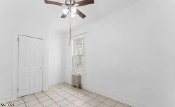 339 Paxton St, Paterson City, NJ 07503