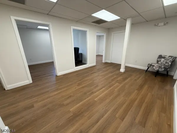 206 Bellevue Ave, Montclair Twp., NJ 07043