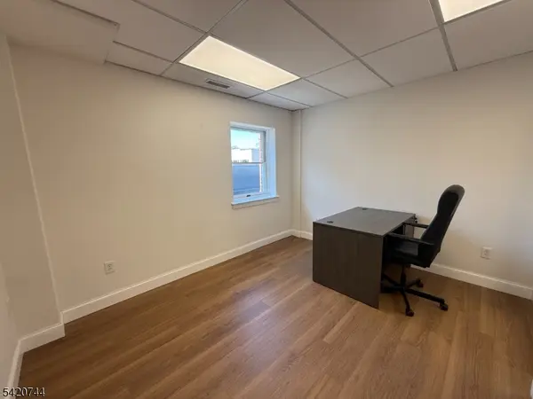 206 Bellevue Ave, Montclair Twp., NJ 07043