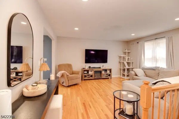 13 Chestnut St, Vernon Twp., NJ 07422