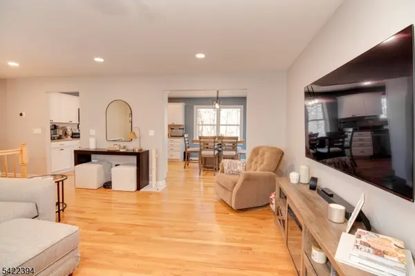 13 Chestnut St, Vernon Twp., NJ 07422