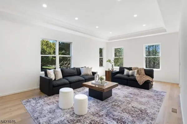 175 E Crescent Ave, Allendale Boro, NJ 07401