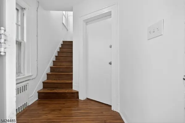 819-821 Lyons Ave, Irvington Twp., NJ 07111