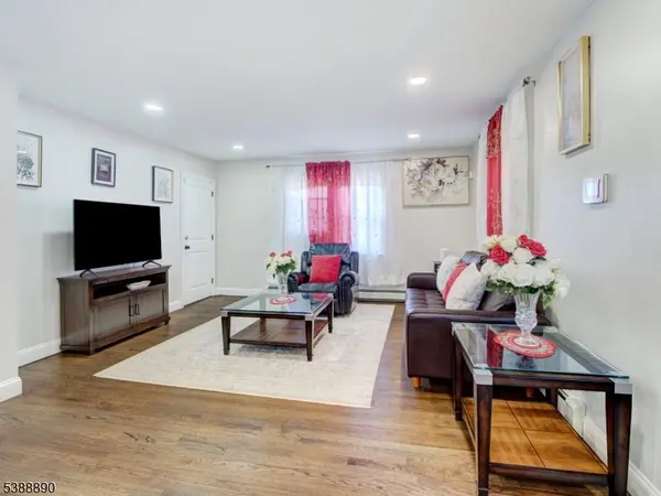 36 Orchard Pl, Irvington Twp., NJ 07111