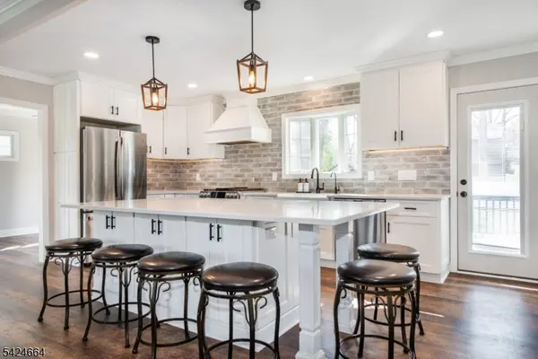 91 Beechwood Dr, Wayne Twp., NJ 07470