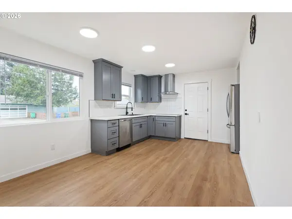 8625 SE KNAPP ST, Portland, OR 97266