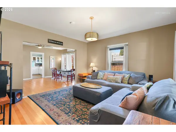 755 NW WALLACE RD, Mc Minnville, OR 97128