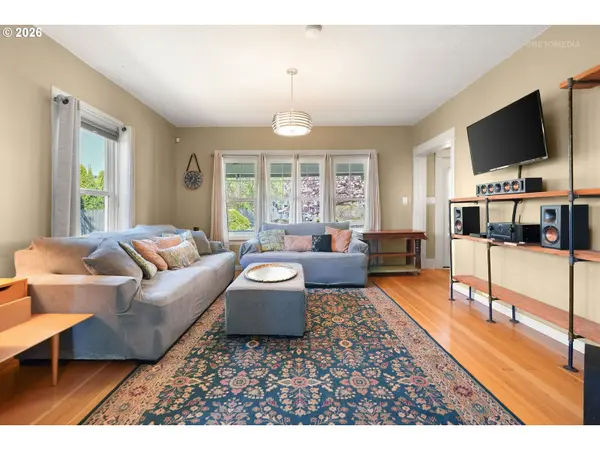 755 NW WALLACE RD, Mc Minnville, OR 97128