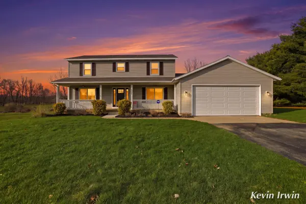 7233 Russet TRL NE, Courtland Twp, MI 49341