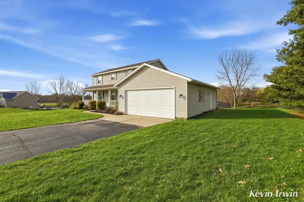 7233 Russet TRL NE, Courtland Twp, MI 49341