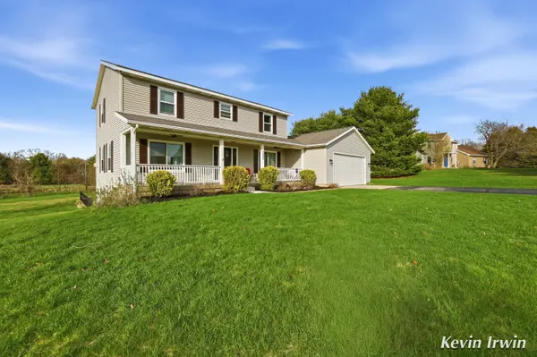 7233 Russet TRL NE, Courtland Twp, MI 49341