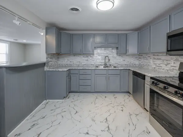 5909 Utah AVE, Portage City, MI 49024