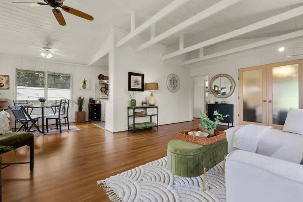 9 HOKULANI ST, Hilo, HI 96720