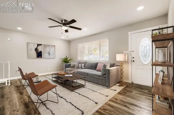 906 Arrawanna ST, Colorado Springs, CO 80909