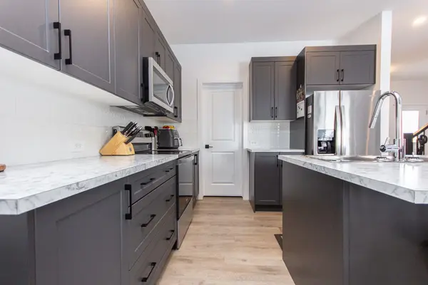 66 Henderson CRES, Penhold, AB T0M 1R0