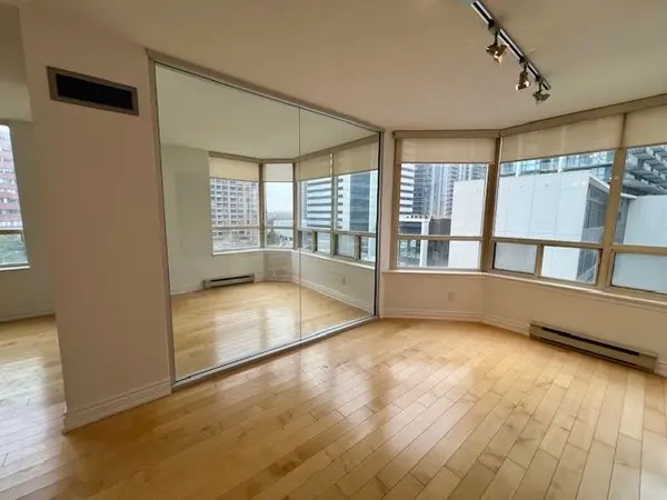 30 Greenfield AVE #714, Toronto C14, ON M2N 6N3