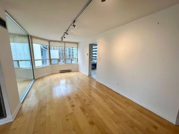 30 Greenfield AVE #714, Toronto C14, ON M2N 6N3