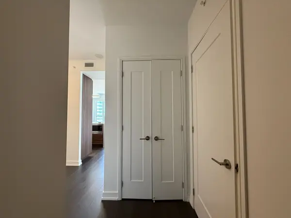 88 Scott ST #2501, Toronto C08, ON M5E 0A9