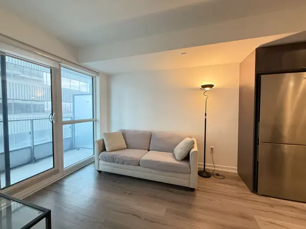 395 Bloor ST E #1603, Toronto C08, ON M4W 0B4