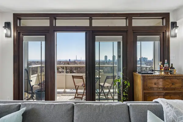 980 Broadview AVE #1208,  Toronto E03,  ON M4K 3Y1