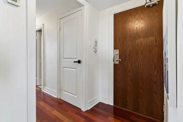 980 Broadview AVE #1208, Toronto E03, ON M4K 3Y1