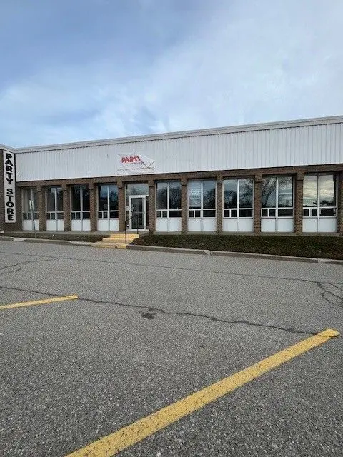 92 Doncaster AVE, Markham, ON L3T 1L3