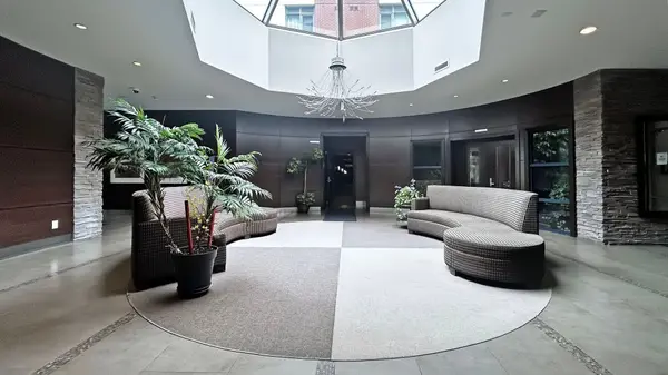 39 Upper Duke CRES #318, Markham, ON L6G 0B8