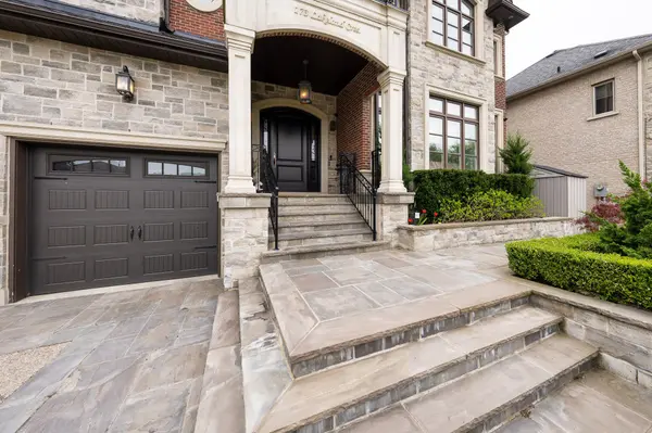 173 Lakeland CRES, Richmond Hill, ON L4E 3A4