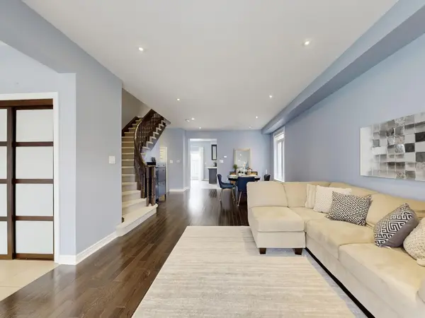 35 Mckennon ST, Markham, ON L6E 1H5