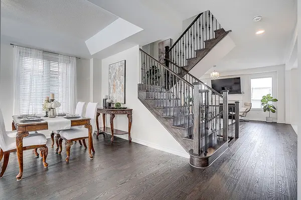 23 Terrell AVE, Georgina, ON L4P 0C8