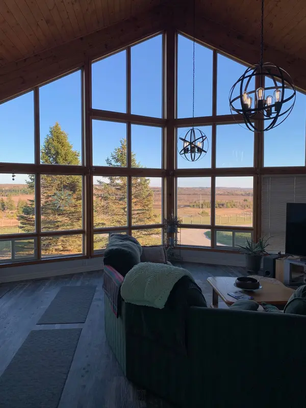 5556 10th Sideroad RD, Essa, ON L0L 1N0