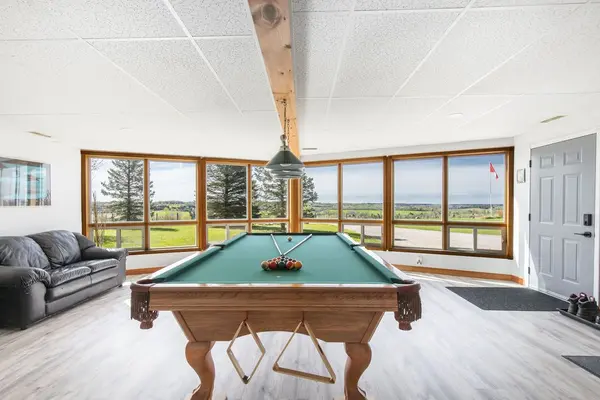 5556 10th Sideroad RD, Essa, ON L0L 1N0