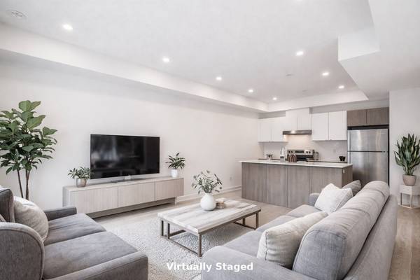 1121 Cooke BLVD #51, Burlington, ON L7T 0C4