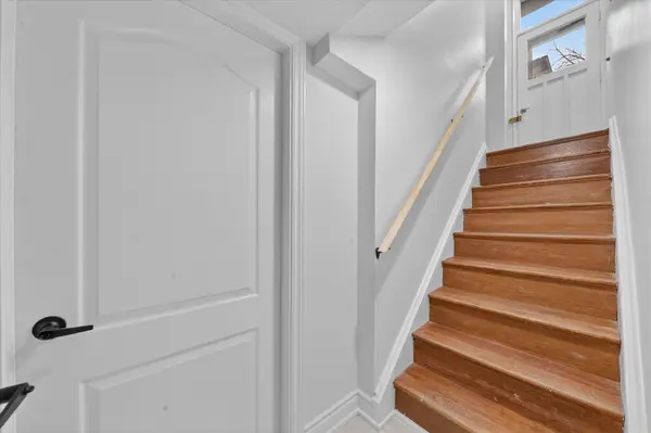 56 Frost ST, Toronto W10, ON M9W 1Y8