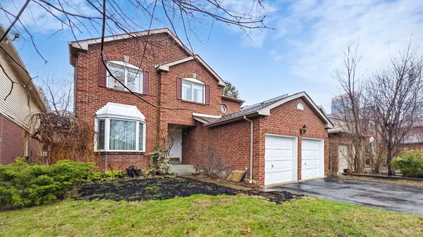 11 Keystone DR, Brampton, ON L6Y 3K8