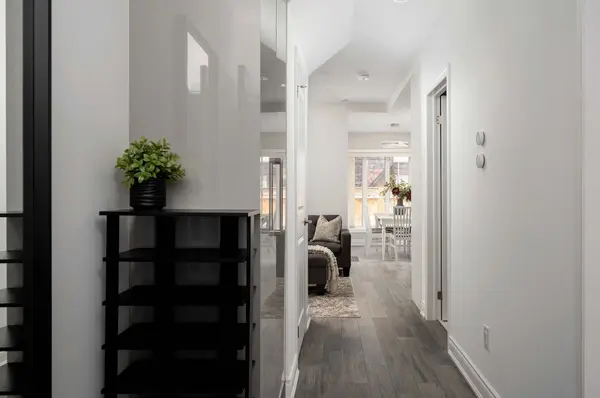 8 Springhurst AVE, Toronto W01, ON M6K 1A9