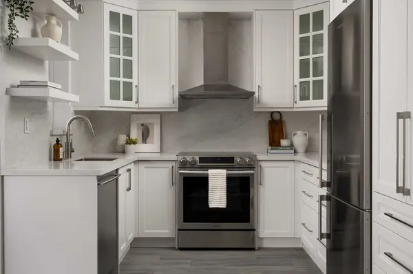 8 Springhurst AVE, Toronto W01, ON M6K 1A9