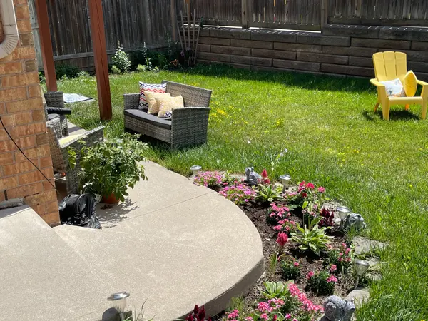 2415 Bankside DR, Mississauga, ON L5M 6E6